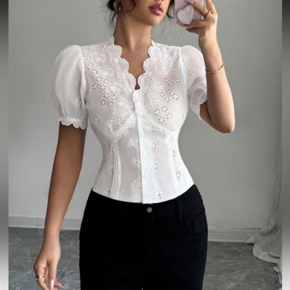 Boho white embroidered mesh insert V neck blouse - Picture 3 of 6